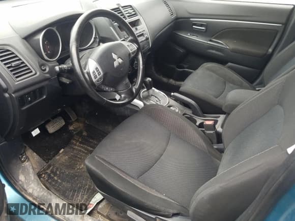 ✅ 2011 Mitsubishi Outlander Sport SE • VIN: JA4AJ3AU7BZ608269 • Lot: 57117035. Wystawiony na Copart z przebiegiem 157 928 mil. Bezpłatny archiwum sprzedaży aukcyjnych z USA i szczegółowy raport historii pojazdu na DreamBid. Zdjęcie 7.