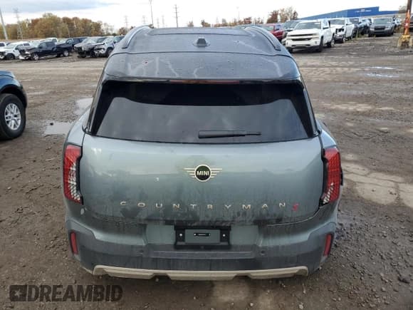 ✅ 2025 MINI Countryman S • VIN: WMZ23GA03S7T32113 • Lot: 90927205. Wystawiony na Copart z przebiegiem 5 170 mil. Bezpłatny archiwum sprzedaży aukcyjnych z USA i szczegółowy raport historii pojazdu na DreamBid. Zdjęcie 6.