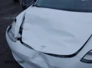 ✅ 2018 Tesla Model 3 Long Range Battery • VIN: 5YJ3E1EB8JF088796 • Lot: 43693681. Wystawiony na IAAI z przebiegiem 69 399 mil. Bezpłatny archiwum sprzedaży aukcyjnych z USA i szczegółowy raport historii pojazdu na DreamBid. Zdjęcie 22.