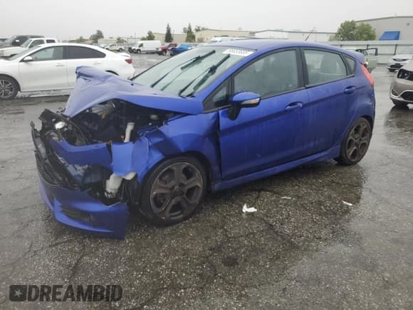✅ 2014 Ford Fiesta ST • VIN: 3FADP4GX3EM163629 • Лот: 85653685. Опубликован ранее на Copart с пробегом 104 214 миль. Бесплатный доступ к архиву аукционных продаж из США и подробный отчёт об истории автомобиля на DreamBid. Изображение 1.