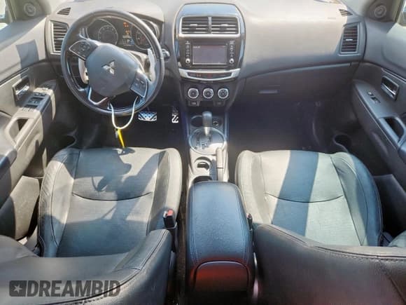 ✅ 2017 Mitsubishi Outlander SEL • VIN: JA4AP4AW3HZ047633 • Lot: 71728075. Wystawiony na Copart z przebiegiem 91 499 mil. Bezpłatny archiwum sprzedaży aukcyjnych z USA i szczegółowy raport historii pojazdu na DreamBid. Zdjęcie 8.