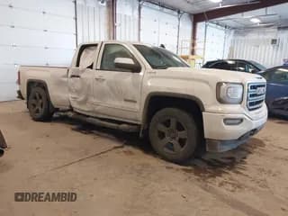 ✅ 2018 GMC Sierra 1500 • VIN: 1GTV2LEC9JZ227723 • Лот: 41347139. Опубликован ранее на IAAI с пробегом 115 525 миль. Бесплатный доступ к архиву аукционных продаж из США и подробный отчёт об истории автомобиля на DreamBid. Изображение 1.
