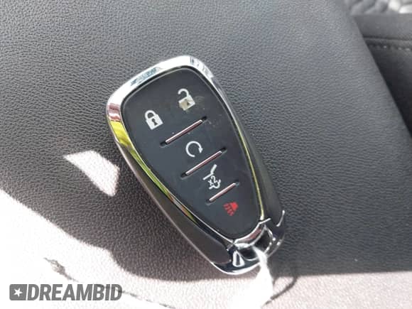 2020 Chevrolet Equinox LT z VIN 3GNAXJEV4LS727608, wystawiony jako IAAI lot #43434353 z przebiegiem 5 811 mil mil oraz . Historia ofert i sprzedaży dostępna na DreamBid. Obrazek 11.