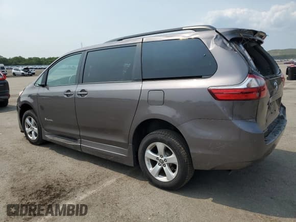 ✅ 2020 Toyota Sienna LE Auto Access Seat • VIN: 5TDKZ3DC4LS083406 • Lot: 59367425. Listed on Copart with 28,420 mi. Free auction sales archive from the USA and detailed vehicle history report at DreamBid. Image 2.