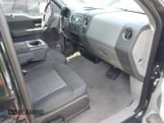 ✅ 2008 Ford F-150 XLT • VIN: 1FTPW14558FA13909 • Lot: 42147526. Wystawiony na IAAI z przebiegiem 127 052 mil. Bezpłatny archiwum sprzedaży aukcyjnych z USA i szczegółowy raport historii pojazdu na DreamBid. Zdjęcie 5.