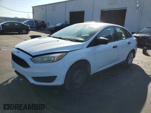 ✅ 2016 Ford Focus S • VIN: 1FADP3E29GL261506 • Lot: 93410895. Listed on Copart with 153,465 mi. Free auction sales archive from the USA and detailed vehicle history report at DreamBid. Image 1.
