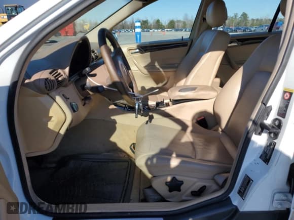 ✅ 2001 Mercedes-Benz C 230/260/280/320 • VIN: WDBRF61J51F116503 • Lot: 89135335. Listed on Copart with 132,412 mi. Free auction sales archive from the USA and detailed vehicle history report at DreamBid. Image 7.