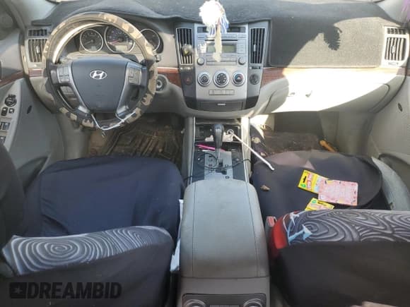 ✅ 2007 Hyundai Veracruz GLS • VIN: KM8NU13C07U026165 • Лот: 90465935. Опубликован ранее на Copart с пробегом 202 782 миль. Бесплатный доступ к архиву аукционных продаж из США и подробный отчёт об истории автомобиля на DreamBid. Изображение 8.