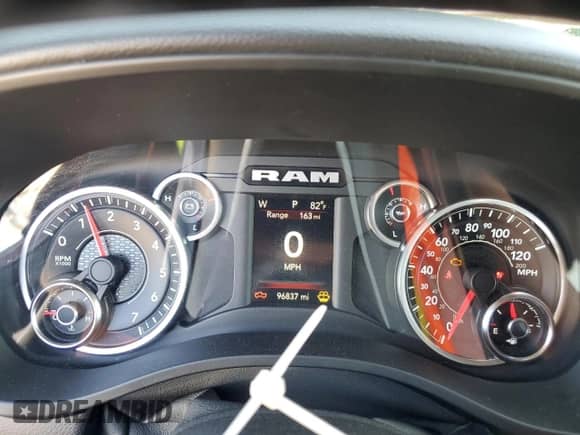 2021 Ram 1500 Big Horn with VIN 1C6SRFFT4MN621891, listed as a Copart auction lot 86900345 with 96,837 mi miles and Salvage title. Bid and sale history available at DreamBid. Image 9.