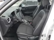 ✅ 2023 Hyundai Venue SEL • VIN: KMHRC8A38PU221723 • Lot: 47937895. Wystawiony na Copart z przebiegiem 33 550 mil. Bezpłatny archiwum sprzedaży aukcyjnych z USA i szczegółowy raport historii pojazdu na DreamBid. Zdjęcie 7.