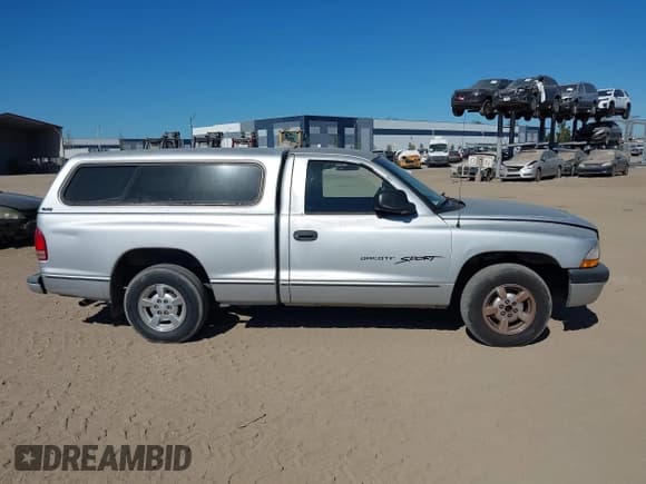 ✅ 2001 Dodge Dakota • VIN: 1B7FL26X61S314050 • Лот: 43685358. Опубликован ранее на IAAI с пробегом 247 858 миль. Бесплатный доступ к архиву аукционных продаж из США и подробный отчёт об истории автомобиля на DreamBid. Изображение 14.