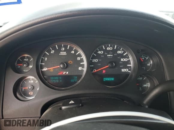 ✅ 2013 Chevrolet Suburban LT • VIN: 1GNSKJE75DR156736 • Lot: 79581474. Wystawiony na Copart z przebiegiem 77 578 mil. Bezpłatny archiwum sprzedaży aukcyjnych z USA i szczegółowy raport historii pojazdu na DreamBid. Zdjęcie 9.