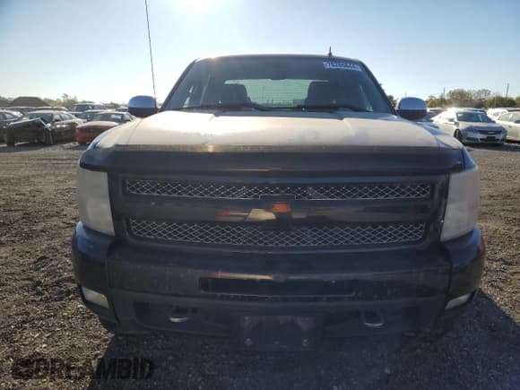 ✅ 2011 Chevrolet Silverado 1500 LTZ • VIN: 1GCRKTE38BZ139930 • Lot: 76206844. Listed on Copart with 221,314 mi. Free auction sales archive from the USA and detailed vehicle history report at DreamBid. Image 5.