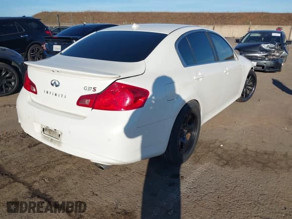 ✅ 2010 Infiniti G37 Journey • VIN: JN1CV6APXAM204525 • Lot: 43665351. Listed on IAAI with 157,126 mi. Free auction sales archive from the USA and detailed vehicle history report at DreamBid. Image 4.