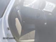 ✅ 2023 Mitsubishi Outlander ES • VIN: JA4ARUAU6PU016641 • Lot: 42657250. Wystawiony na IAAI z przebiegiem 41 484 mil. Bezpłatny archiwum sprzedaży aukcyjnych z USA i szczegółowy raport historii pojazdu na DreamBid. Zdjęcie 8.