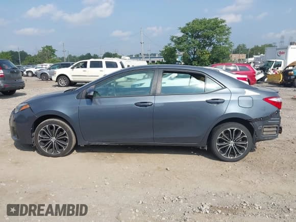✅ 2014 Toyota Corolla S Plus • VIN: 2T1BURHE1EC215627 • Lot: 42847587. Wystawiony na IAAI z przebiegiem 127 543 mil. Bezpłatny archiwum sprzedaży aukcyjnych z USA i szczegółowy raport historii pojazdu na DreamBid. Zdjęcie 14.