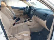 ✅ 2008 Volkswagen Jetta SE • VIN: 3VWRM71K18M175433 • Lot: 42131607. Listed on IAAI with 218,338 mi. Free auction sales archive from the USA and detailed vehicle history report at DreamBid. Image 5.