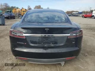✅ 2013 Tesla Model S • VIN: 5YJSA1CN5DFP07265 • Lot: 90638385. Wystawiony na Copart z przebiegiem 177 733 mil. Bezpłatny archiwum sprzedaży aukcyjnych z USA i szczegółowy raport historii pojazdu na DreamBid. Zdjęcie 6.