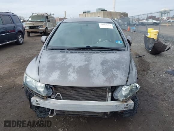 ✅ 2010 Honda Civic LX • VIN: 2HGFA1F51AH576405 • Lot: 43687604. Wystawiony na IAAI z przebiegiem 183 704 mil. Bezpłatny archiwum sprzedaży aukcyjnych z USA i szczegółowy raport historii pojazdu na DreamBid. Zdjęcie 12.