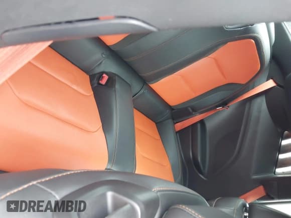 ✅ 2018 Chevrolet Camaro 2LT • VIN: 1G1FD1RS5J0160524 • Lot: 42490687. Listed on IAAI with 78,773 mi. Free auction sales archive from the USA and detailed vehicle history report at DreamBid. Image 8.