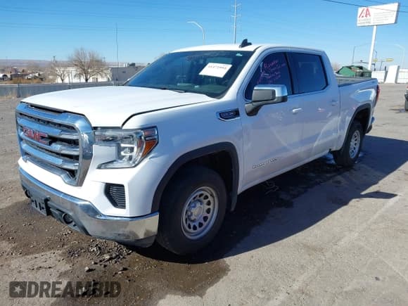 ✅ 2020 GMC Sierra 1500 SLE • VIN: 3GTU9BED0LG210421 • Лот: 41471994. Опубликован ранее на IAAI с пробегом 121 581 миль. Бесплатный доступ к архиву аукционных продаж из США и подробный отчёт об истории автомобиля на DreamBid. Изображение 2.