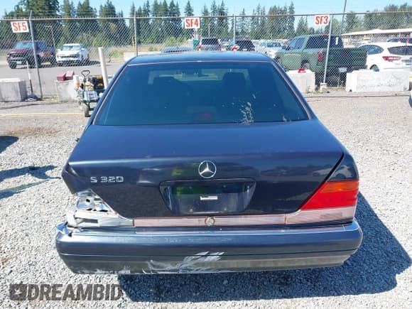 ✅ 1996 Mercedes-Benz S 320 • VIN: WDBGA33EXTA296405 • Lot: 42830459. Listed on IAAI with 171,764 mi. Free auction sales archive from the USA and detailed vehicle history report at DreamBid. Image 16.