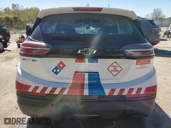 ✅ 2023 Chevrolet Bolt EV 1LT • VIN: 1G1FW6S07P4171753 • Lot: 74742754. Wystawiony na Copart z przebiegiem 5 502 mil. Bezpłatny archiwum sprzedaży aukcyjnych z USA i szczegółowy raport historii pojazdu na DreamBid. Zdjęcie 6.