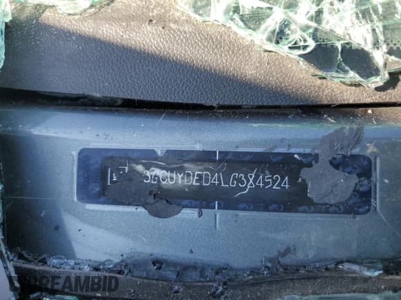 ✅ 2020 Chevrolet Silverado 1500 LT • VIN: 3GCUYDED4LG384524 • Lot: 78381994. Wystawiony na Copart z przebiegiem 66 700 mil. Bezpłatny archiwum sprzedaży aukcyjnych z USA i szczegółowy raport historii pojazdu na DreamBid. Zdjęcie 12.