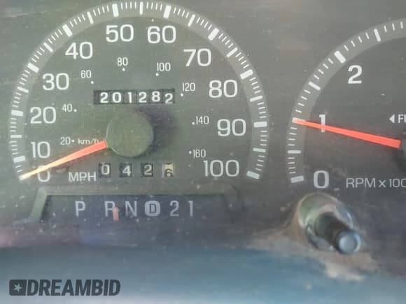 ✅ 1997 Ford F-150 XL • VIN: 1FTDX1861VKA99001 • Lot: 43214637. Listed on IAAI with 201,282 mi. Free auction sales archive from the USA and detailed vehicle history report at DreamBid. Image 7.