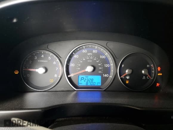 ✅ 2010 Hyundai Santa Fe GLS • VIN: 5NMSG3AB0AH381324 • Lot: 71398084. Listed on Copart with 87,001 mi. Free auction sales archive from the USA and detailed vehicle history report at DreamBid. Image 9.