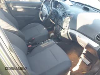 ✅ 2010 Chevrolet Aveo 1LT • VIN: KL1TD5DE2AB119198 • Lot: 41831973. Wystawiony na IAAI z przebiegiem 141 690 mil. Bezpłatny archiwum sprzedaży aukcyjnych z USA i szczegółowy raport historii pojazdu na DreamBid. Zdjęcie 5.