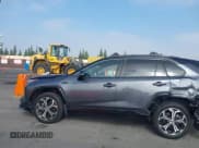 ✅ 2023 Toyota RAV4 XSE • VIN: JTMEB3FV7PD148587 • Lot: 43608035. Wystawiony na IAAI z przebiegiem 58 064 mil. Bezpłatny archiwum sprzedaży aukcyjnych z USA i szczegółowy raport historii pojazdu na DreamBid. Zdjęcie 14.
