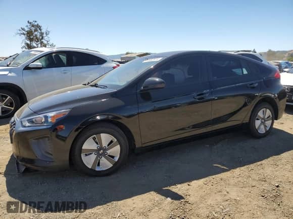 2020 Hyundai Ioniq Blue с VIN KMHC65LC5LU227627, выставлен на аукционе Copart как лот 70882974 с пробегом 130 597 миль миль и Списание • Salvage title. История ставок и продаж доступна на DreamBid. Изображение 1.