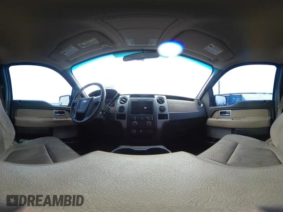 ✅ 2010 Ford F-150 XL • VIN: 1FTFW1CV1AKE18773 • Lot: 42567078. Listed on IAAI with 160,824 mi. Free auction sales archive from the USA and detailed vehicle history report at DreamBid. Image 18.