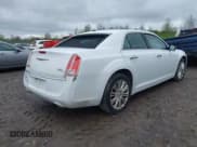 ✅ 2014 Chrysler 300 C • VIN: 2C3CCAKG5EH200996 • Lot: 42201747. Wystawiony na IAAI z przebiegiem 156 121 mil. Bezpłatny archiwum sprzedaży aukcyjnych z USA i szczegółowy raport historii pojazdu na DreamBid. Zdjęcie 4.