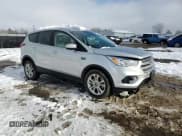 ✅ 2019 Ford Escape SE • VIN: 1FMCU9GD1KUB51645 • Лот: 95333675. Опубликован ранее на Copart с пробегом 85 719 миль. Бесплатный доступ к архиву аукционных продаж из США и подробный отчёт об истории автомобиля на DreamBid. Изображение 14.