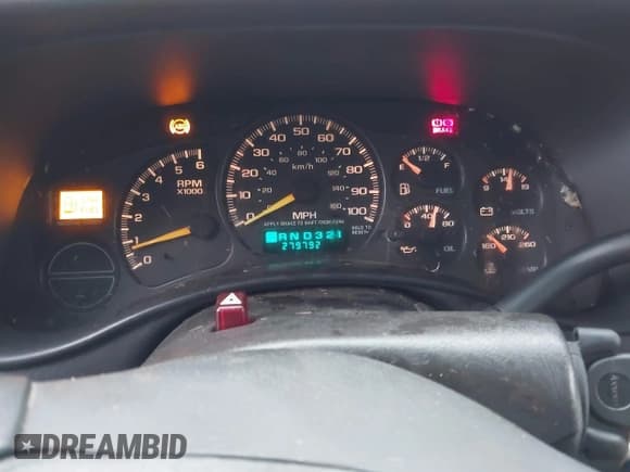 ✅ 2000 Chevrolet Silverado 1500 LS • VIN: 1GCEC14V3YE274252 • Lot: 43743272. Listed on IAAI with 279,792 mi. Free auction sales archive from the USA and detailed vehicle history report at DreamBid. Image 7.