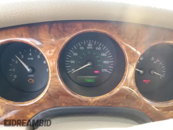 ✅ 2002 Jaguar XJ 8 • VIN: SAJDA14CX2LF40535 • Лот: 78708334. Опубликован ранее на Copart с пробегом 74 862 миль. Бесплатный доступ к архиву аукционных продаж из США и подробный отчёт об истории автомобиля на DreamBid. Изображение 9.