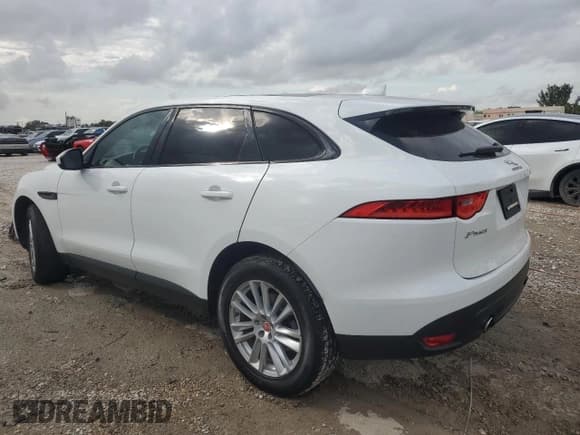 ✅ 2017 Jaguar F-Pace 35t Prestige • VIN: SADCK2BVXHA896703 • Лот: 45703625. Опубликован ранее на Copart с пробегом 58 480 миль. Бесплатный доступ к архиву аукционных продаж из США и подробный отчёт об истории автомобиля на DreamBid. Изображение 2.