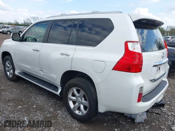 ✅ 2013 Lexus GX 460 • VIN: JTJBM7FX2D5056487 • Lot: 41964983. Listed on IAAI with 220,005 mi. Free auction sales archive from the USA and detailed vehicle history report at DreamBid. Image 3.