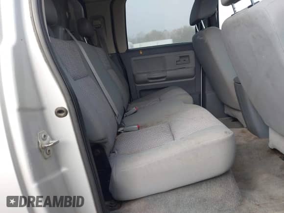 2007 Dodge Dakota SLT с VIN 1D7HW48K67S216227, выставлен на аукционе IAAI как лот 43624034 с пробегом 234 594 миль миль и . История ставок и продаж доступна на DreamBid. Изображение 8.