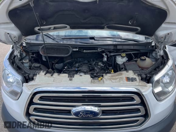 ✅ 2018 Ford Transit XL • VIN: 1FBZX2CG8JKA08901 • Lot: 42409721. Wystawiony na IAAI z przebiegiem 329 422 mil. Bezpłatny archiwum sprzedaży aukcyjnych z USA i szczegółowy raport historii pojazdu na DreamBid. Zdjęcie 10.