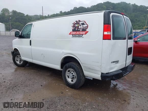 ✅ 2016 Chevrolet Express Cargo • VIN: 1GCWGAFG8G1147848 • Lot: 42668582. Listed on IAAI with 237,768 mi. Free auction sales archive from the USA and detailed vehicle history report at DreamBid. Image 3.