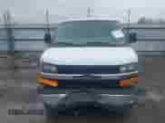 2017 Chevrolet Express Passenger LT z VIN 1GAZGPFG6H1278416, wystawiony jako IAAI lot #41113126 z przebiegiem 104 048 mil mil oraz . Historia ofert i sprzedaży dostępna na DreamBid. Obrazek 12.