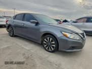 ✅ 2017 Nissan Altima SV • VIN: 1N4AL3AP4HC213686 • Lot: 95430215. Listed on Copart with 106,940 mi. Free auction sales archive from the USA and detailed vehicle history report at DreamBid. Image 4.