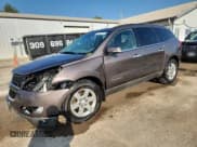 ✅ 2009 Chevrolet Traverse 1LT • VIN: 1GNEV23D79S135826 • Lot: 71452445. Wystawiony na Copart z przebiegiem 217 799 mil. Bezpłatny archiwum sprzedaży aukcyjnych z USA i szczegółowy raport historii pojazdu na DreamBid. Zdjęcie 1.