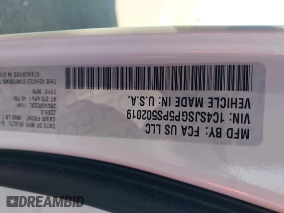 ✅ 2023 Jeep Grand Wagoneer Series III • VIN: 1C4SJSGP5PS502019 • Lot: 42985653. Wystawiony na IAAI z przebiegiem 5 166 mil. Bezpłatny archiwum sprzedaży aukcyjnych z USA i szczegółowy raport historii pojazdu na DreamBid. Zdjęcie 9.