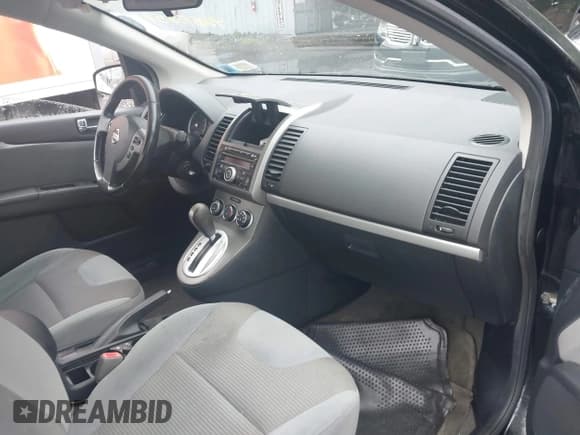 ✅ 2010 Nissan Sentra 2.0 • VIN: 3N1AB6AP7AL686719 • Lot: 42858571. Wystawiony na IAAI z przebiegiem 144 035 mil. Bezpłatny archiwum sprzedaży aukcyjnych z USA i szczegółowy raport historii pojazdu na DreamBid. Zdjęcie 5.