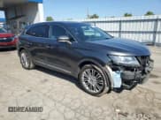 ✅ 2017 Lincoln MKX Reserve • VIN: 2LMPJ6LRXHBL28965 • Lot: 80523425. Listed on Copart with 116,680 mi. Free auction sales archive from the USA and detailed vehicle history report at DreamBid. Image 4.