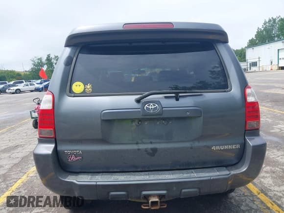 ✅ 2006 Toyota 4Runner Limited • VIN: JTEBU17R360104154 • Lot: 42582203. Listed on IAAI with 223,695 mi. Free auction sales archive from the USA and detailed vehicle history report at DreamBid. Image 16.